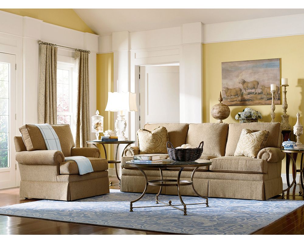 Vintage Chateau Lamp Table Thomasville Furniture